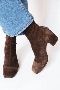 Castalia | Elegante Wildlederstiefeletten