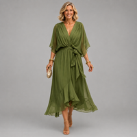 Elvire | Kleid mit V-Ausschnitt und fließenden Ärmeln