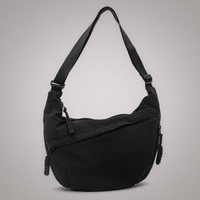 Aria | Schultertasche in Schwarz