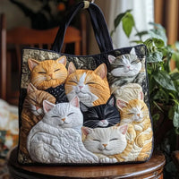 Nuvola | Gesteppte Tasche mit schlafenden Katzen