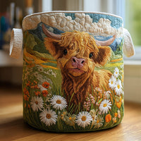 Brigitta | Handgesteppter Wäschekorb mit Highlandrind und Margeriten