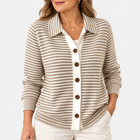 Marguerite | Gestreifte Strickjacke mit kleinem Kragen