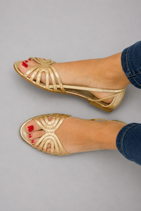 Solea | Zarte Metallic-Sandalen mit schmalen Riemen
