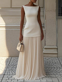 Seraphine | Plissiertes Maxikleid mit ärmellosem Oberteil