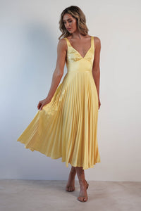 Malka | Plissiertes Maxikleid mit V-Ausschnitt