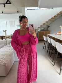 Charlotte | Weite Schlabberhose mit Leoprint in Pink