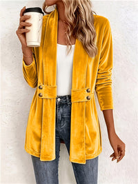 Anneliese | Taillierter Cardigan mit Knopfriegel in Senfgelb